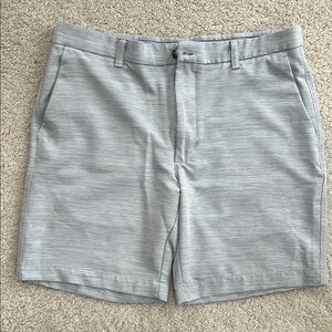Like New Callaway Gray Flat Front Golf Shorts, 36